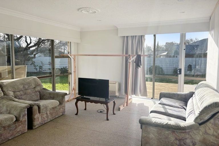 Photo of property in 48 Kent Lodge Avenue, Avonhead, Christchurch, 8042