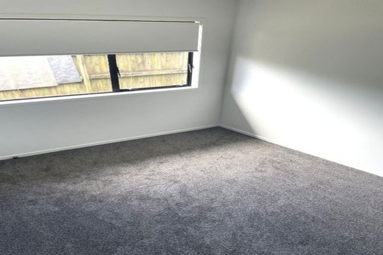 Photo of property in 11b Lucinda Place, Glen Eden, Auckland, 0602