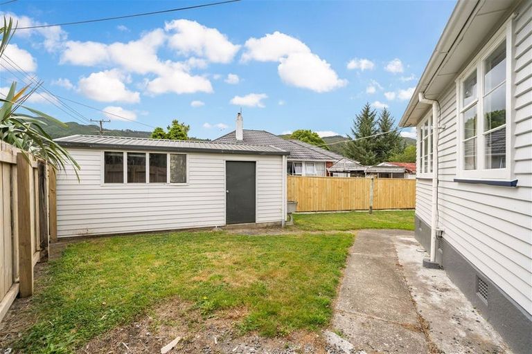 Photo of property in 36 Harris Street, Naenae, Lower Hutt, 5011