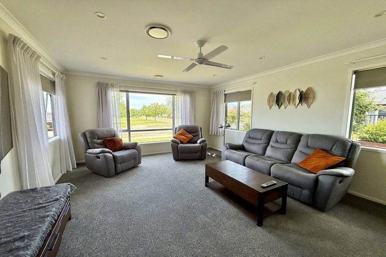 Photo of property in 16 Huka Heights Drive, Rangatira Park, Taupo, 3330