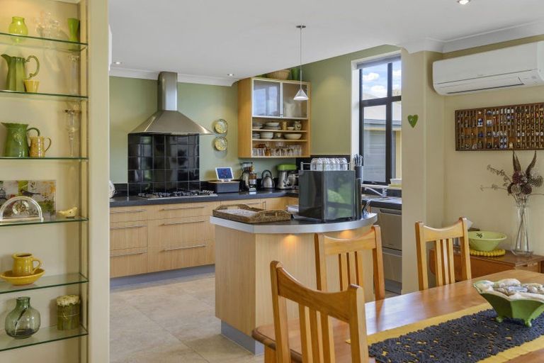 Photo of property in 26 Stonebridge Way, Prebbleton, 7604