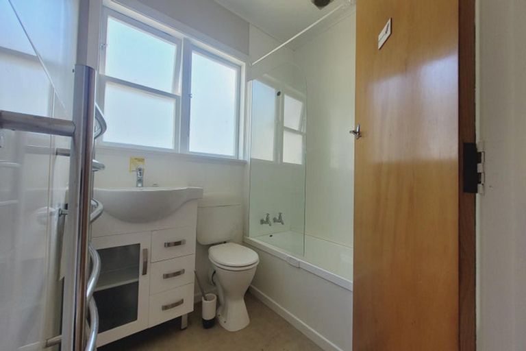 Photo of property in 1 Fraser Avenue, Johnsonville, Wellington, 6037