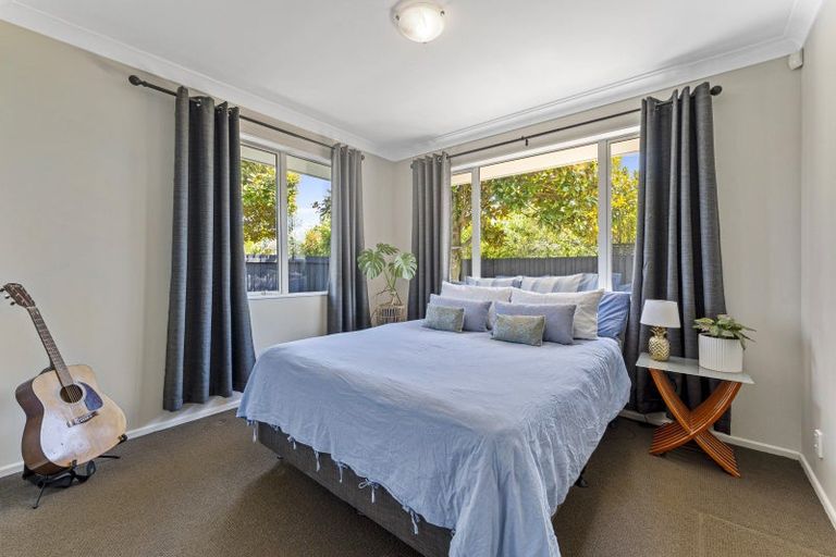 Photo of property in 14 Farm Lane, Parklands, Christchurch, 8083