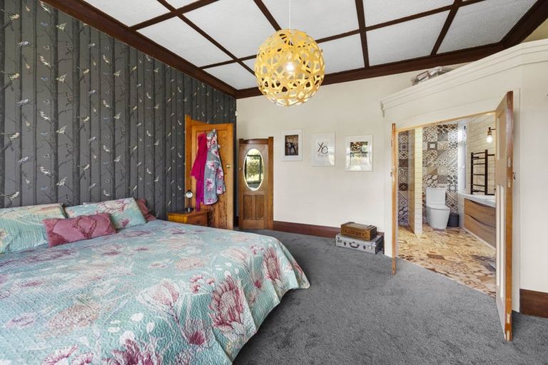 Photo of property in 187 South Road, Hawera, 4610