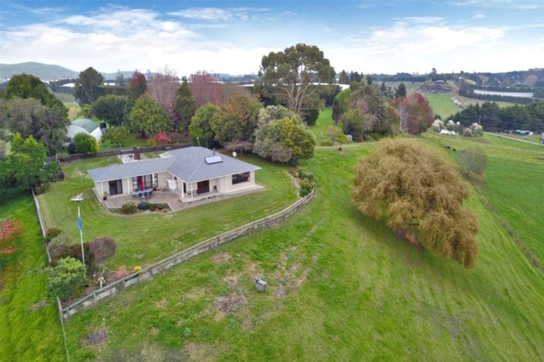 Photo of property in 1568a Old Coach Road, Pukehina, 3186