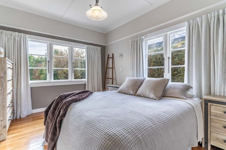 Photo of property in 29 Queen Street, Winton, 9720