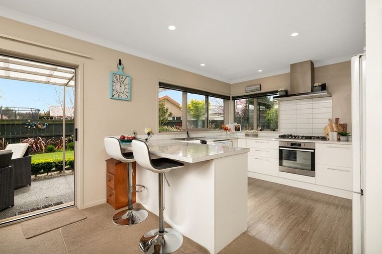 Photo of property in 10 Sunnybrooke Close, Welcome Bay, Tauranga, 3112