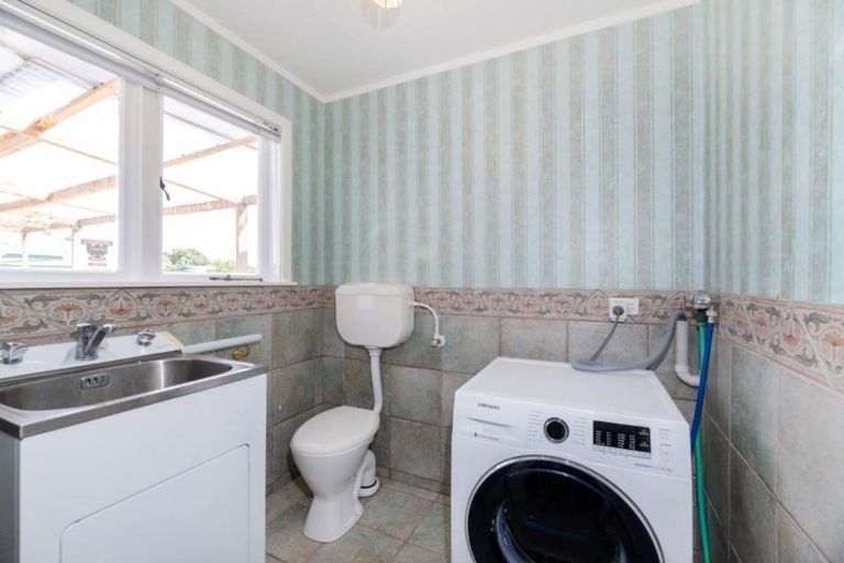 Photo of property in 178 Lincoln Road, Henderson, Auckland, 0610