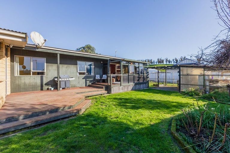 Photo of property in 20 Watts Street, Waipawa, 4210