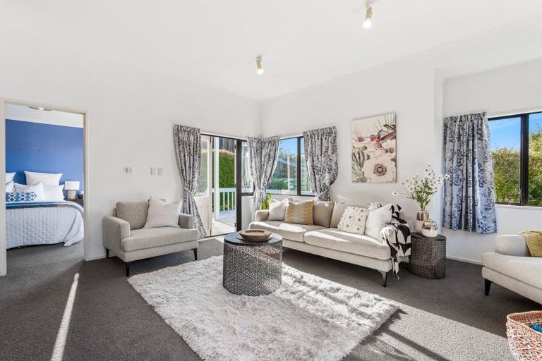 Photo of property in 28 Bellbird Rise, Murrays Bay, Auckland, 0630