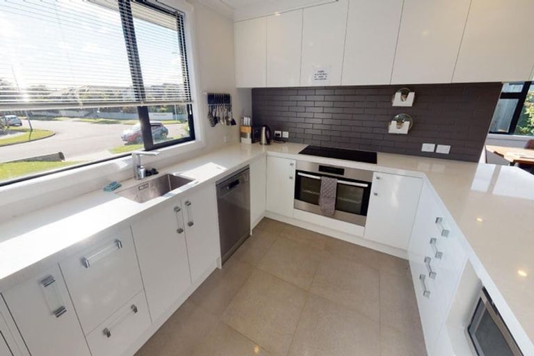 Photo of property in 8 Silicon Way, Fitzherbert, Palmerston North, 4410