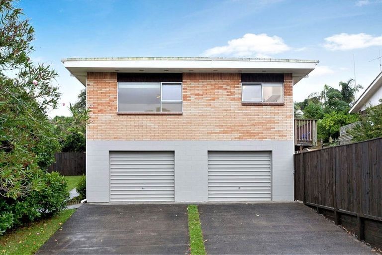 Photo of property in 2/8 Houghton Street, Meadowbank, Auckland, 1072