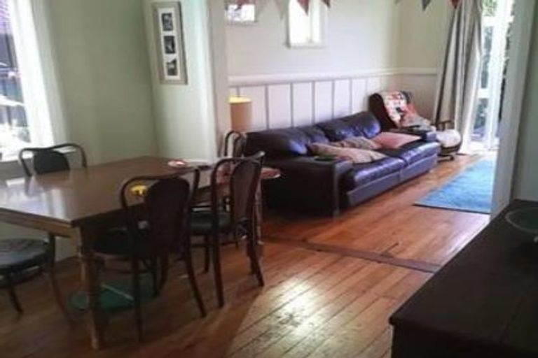 Photo of property in 8 Penrith Avenue, Somerfield, Christchurch, 8024