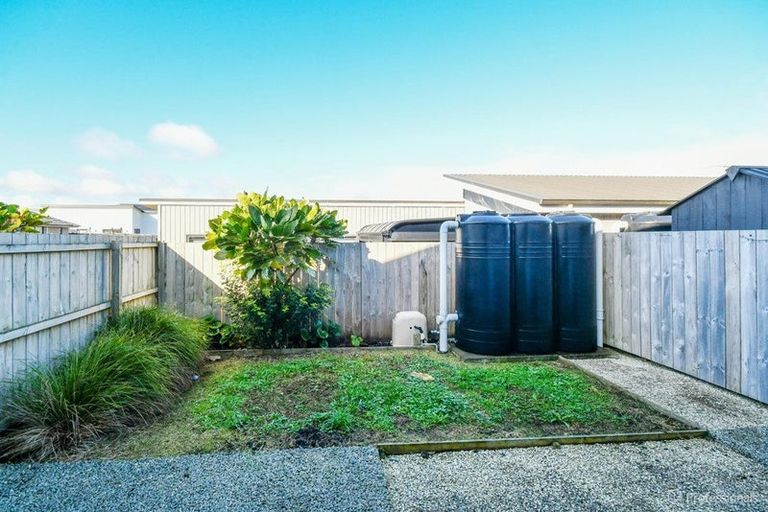 Photo of property in 65a Tawhiti Road, Pukekohe, 2120