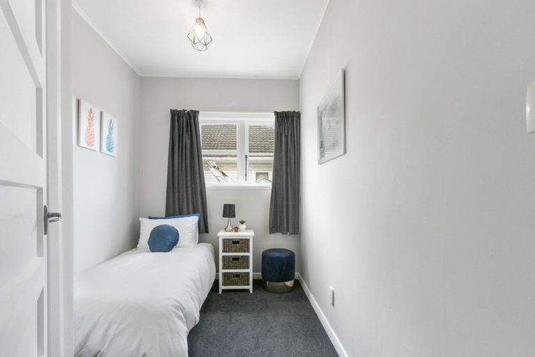 Photo of property in 10 Purser Grove, Fairfield, Lower Hutt, 5011