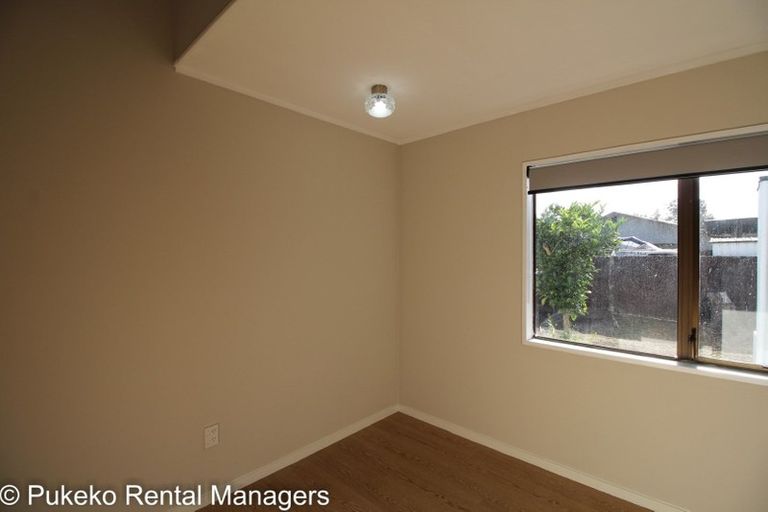 Photo of property in 1/23 Beaumaris Way, Conifer Grove, Takanini, 2112