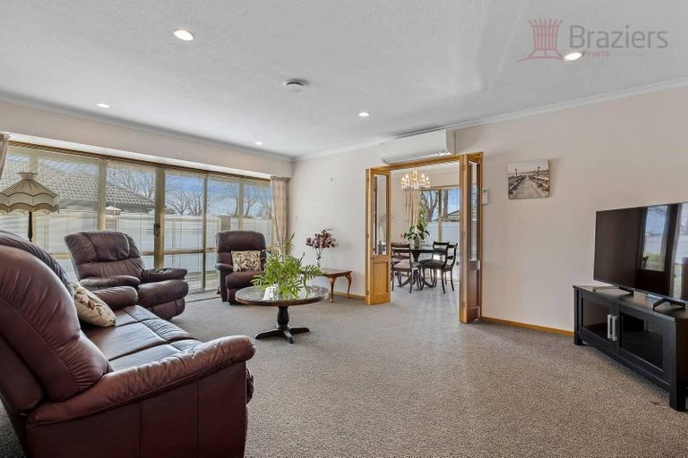 Photo of property in 1/43 Claridges Road, Casebrook, Christchurch, 8051