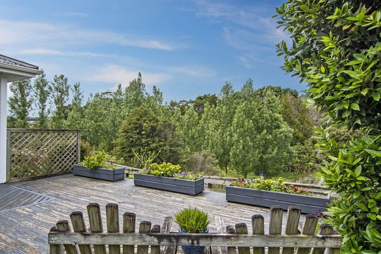 Photo of property in 37 Pahi Road, Paparoa, 0571