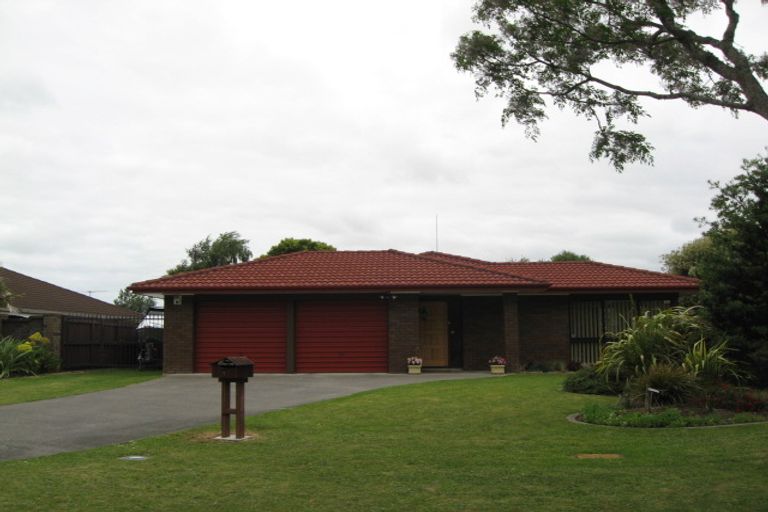 Photo of property in 7 Framalda Place, Conifer Grove, Takanini, 2112