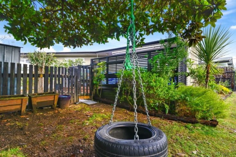 Photo of property in 20 Totaravale Street, Pukehangi, Rotorua, 3015