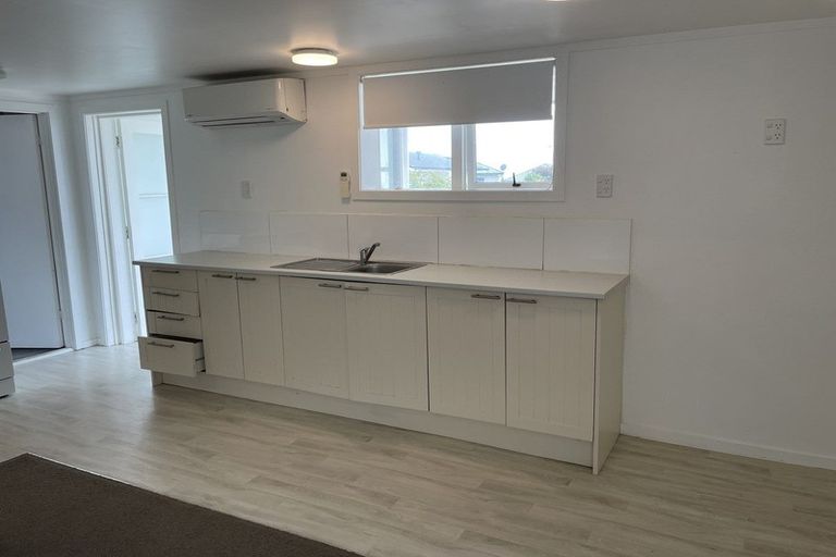 Photo of property in 774b Whangaparaoa Road, Manly, Whangaparaoa, 0930