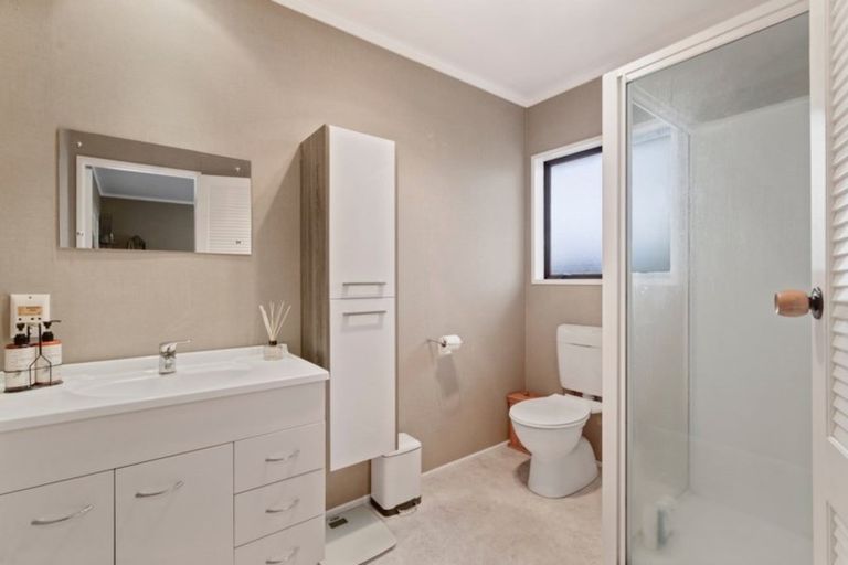 Photo of property in 42 Petrie Street, Pomare, Rotorua, 3015