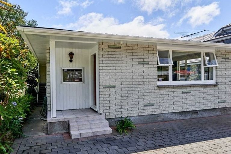 Photo of property in 418a Muritai Road, Eastbourne, Lower Hutt, 5013