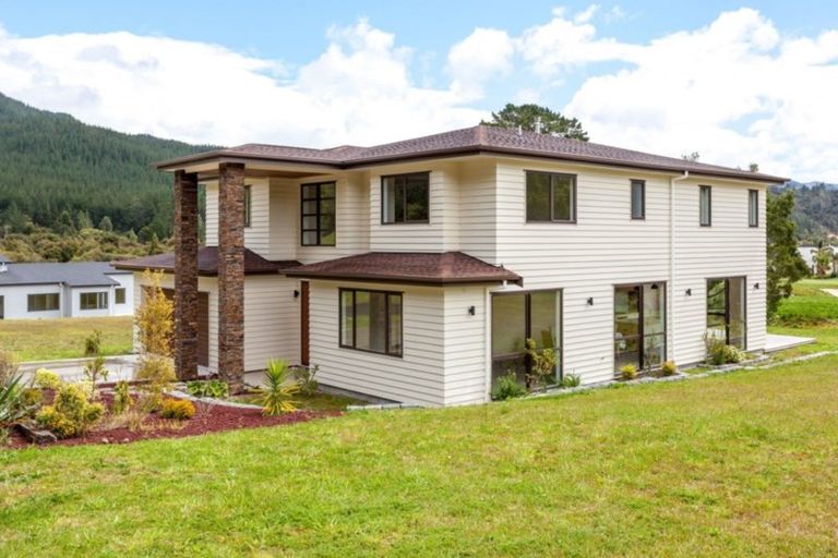 Photo of property in 70 Pinehurst Drive, Pauanui, Hikuai, 3579