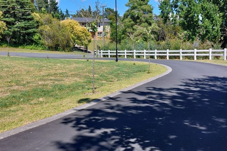 Photo of property in 2 Cherrywood Rise, Paparoa, 0571