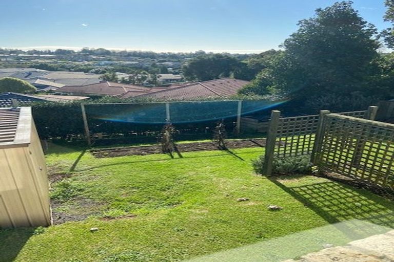 Photo of property in 28 Montana Drive, Pyes Pa, Tauranga, 3112