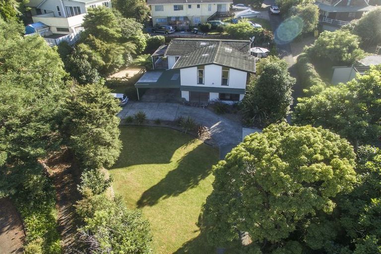 Photo of property in 13 Reynolds Place, Torbay, Auckland, 0630