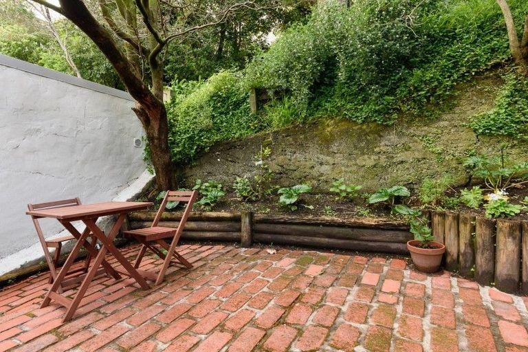 Photo of property in 4 Ascot Street, Thorndon, Wellington, 6011