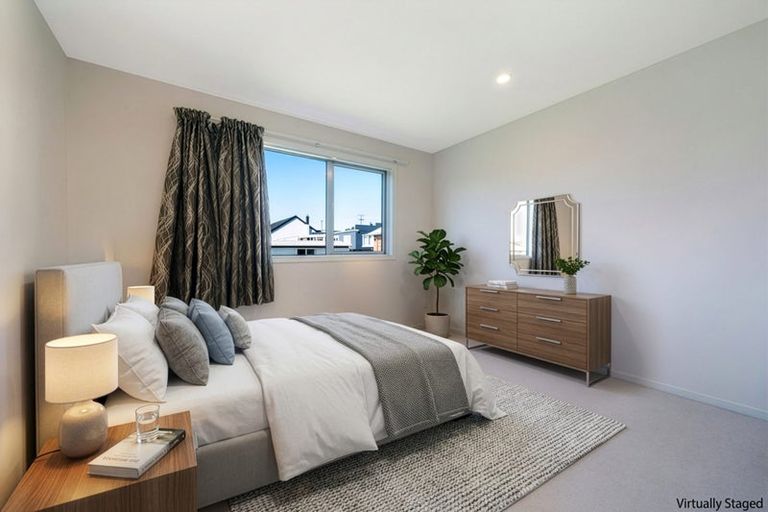 Photo of property in 4035c Great North Road, Glen Eden, Auckland, 0602