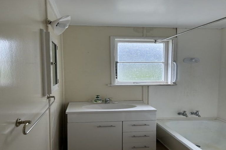 Photo of property in 53 Mangahao Road, Pahiatua, 4910