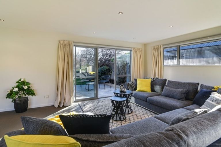 Photo of property in 42 Erskine Street, Lake Hayes, Queenstown, 9304