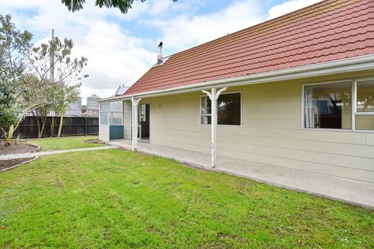 Photo of property in 9 Edward Street, Rangiora, 7400