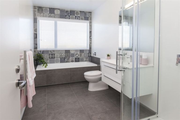 Photo of property in 18 Kingsbridge West, Burwood, Christchurch, 8083