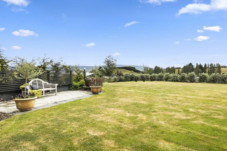 Photo of property in 20 Mallard Drive, Waihola, Outram, 9073