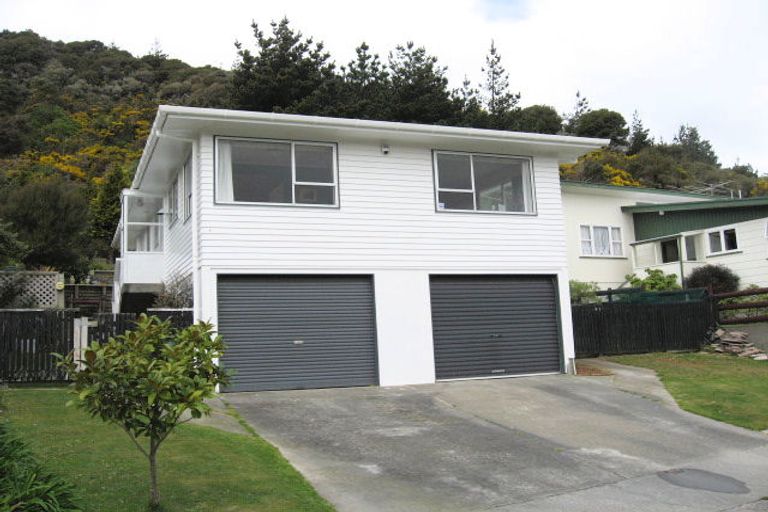 Photo of property in 22 Trelawney Road, Wainuiomata, Lower Hutt, 5014