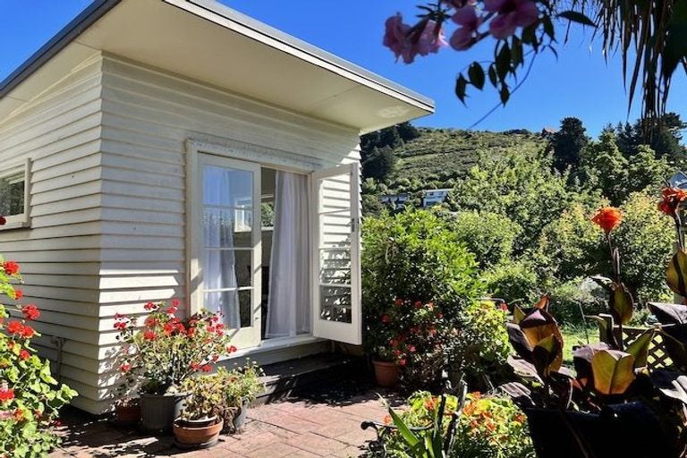 Photo of property in 28 Bowenvale Avenue, Cashmere, Christchurch, 8022