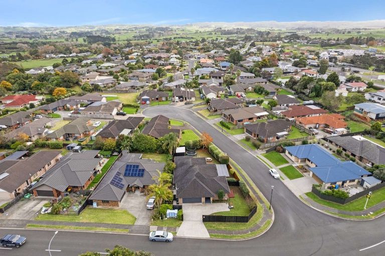 Photo of property in 1 Puketi Lane, Waiuku, 2123