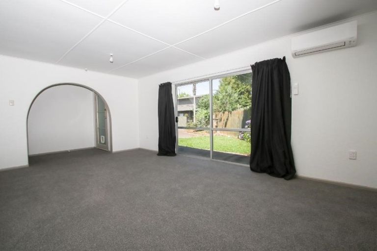 Photo of property in 23 Berkley Avenue, Hillcrest, Hamilton, 3216