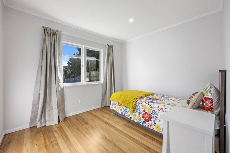 Photo of property in 38 Angelo Avenue, Howick, Auckland, 2014