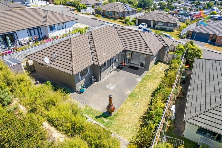 Photo of property in 45 Speldhurst Grove, Stokes Valley, Lower Hutt, 5019