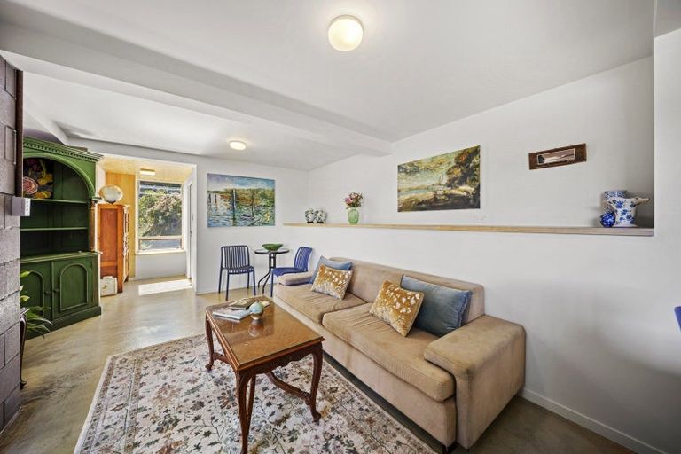 Photo of property in 25 Smith Street, Raglan, 3225