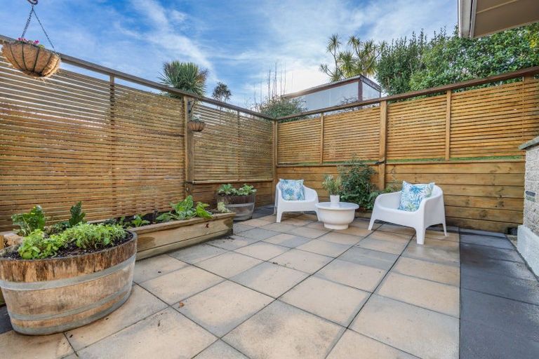 Photo of property in 100 Barr Street, Kenmure, Dunedin, 9011