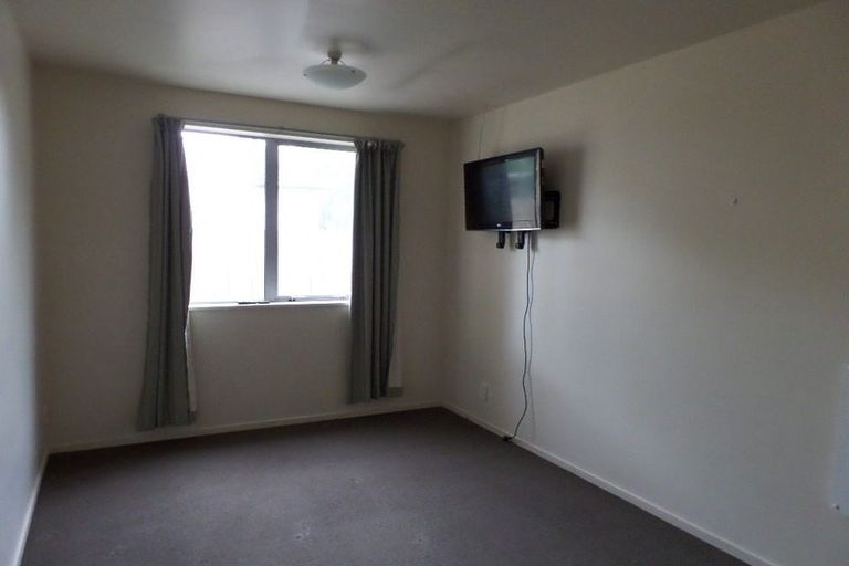 Photo of property in 5b Paeroa Street, Riccarton, Christchurch, 8041