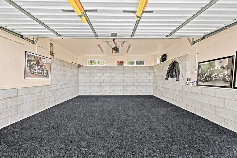 Photo of property in 20 Merehai Place, Snells Beach, 0920