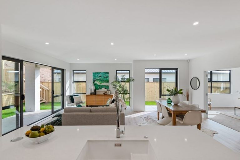 Photo of property in 8 Cadwil Drive, Beachlands, Auckland, 2018