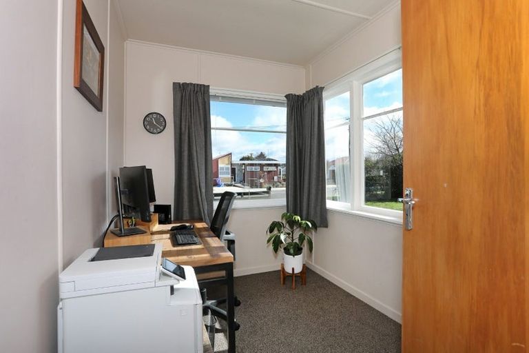 Photo of property in 11 Totara Street, Marton, 4710